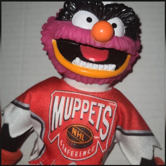 Jim Henson's McDonalds Muppets NHL Hockey Animal Plush - Picture 5 of 10